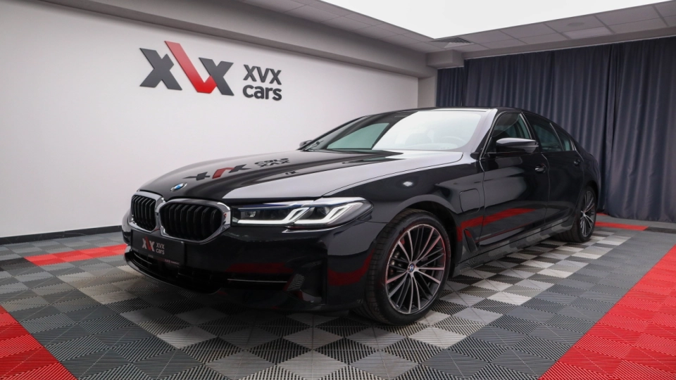 BMW 530e Assisted Driving Interior Confort Ventilatie Faruri Laser - imaginea 1