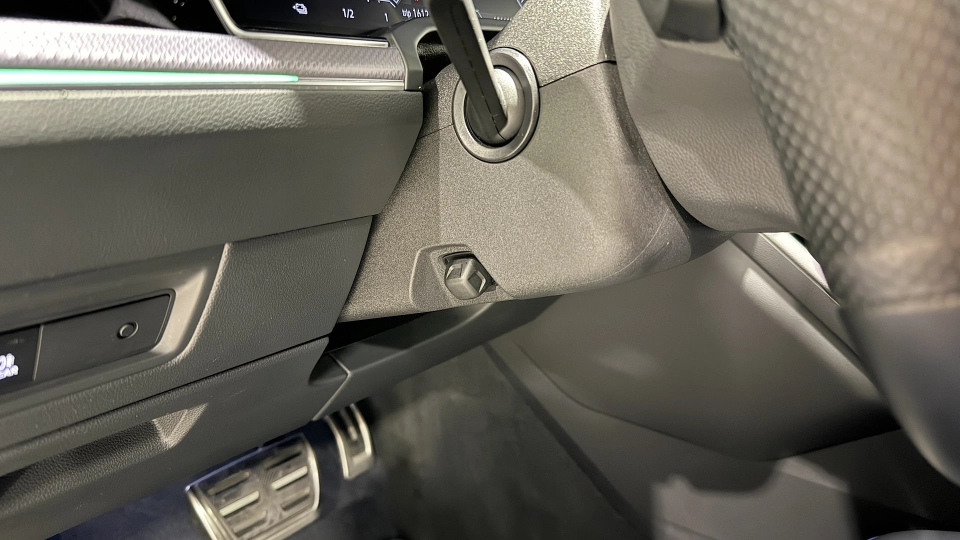 VW Touareg R Ventilatie Trapa Masaj Ambientale Incalzire Carlig - imaginea 37