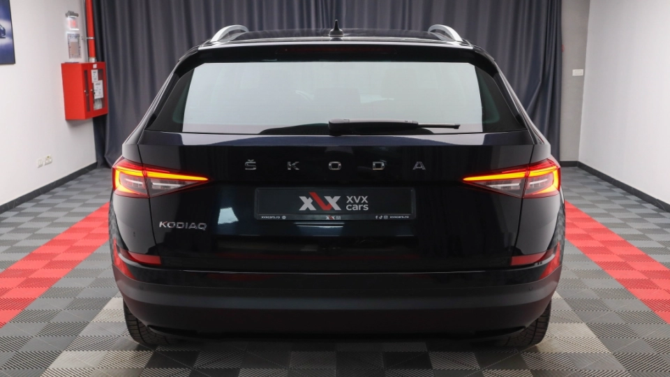 Skoda Kodiaq 2.0 TDI DSG Cockpit Lane BlindSpot ACC Ambientale Keyless - imaginea 5