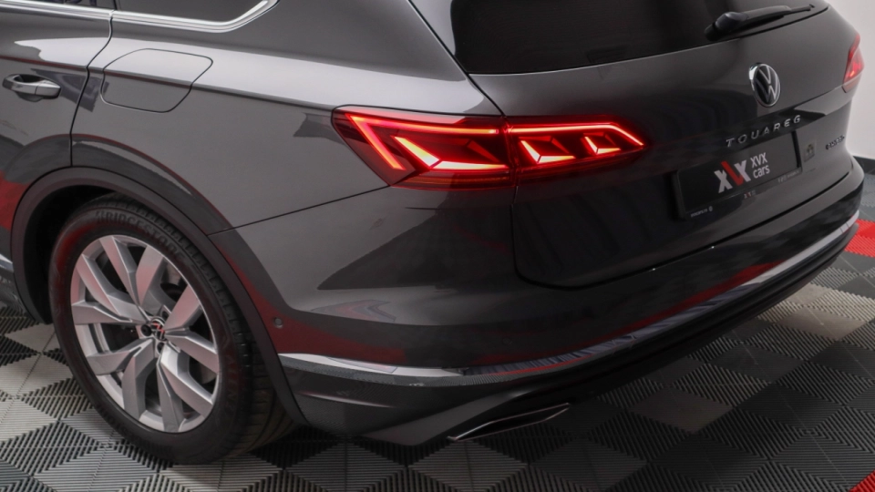 VW Touareg E-Hybrid 462 cai Trapa Ambientale Cockpit Masaj ACC Keyless - imaginea 20