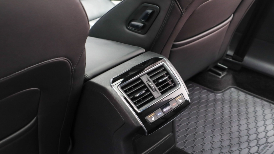 Skoda Superb Combi DSG PlugIn Pano Ventilatie Masaj Keyless ACC Matrix - imaginea 29