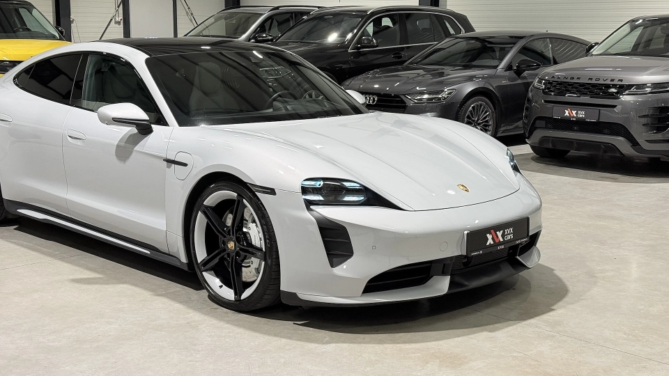 Porsche Taycan Turbo Sport Trapa Ventilatie 360 Matrix Manufaktur - imaginea 16
