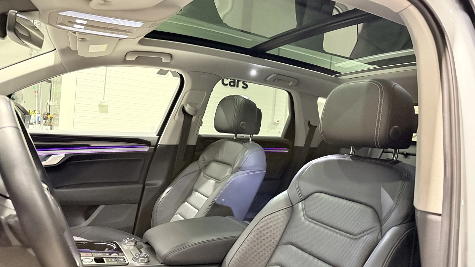 VW Touareg eHybrid Ventilatie Panoramic IQ Light Keyless Carlig - imaginea 22
