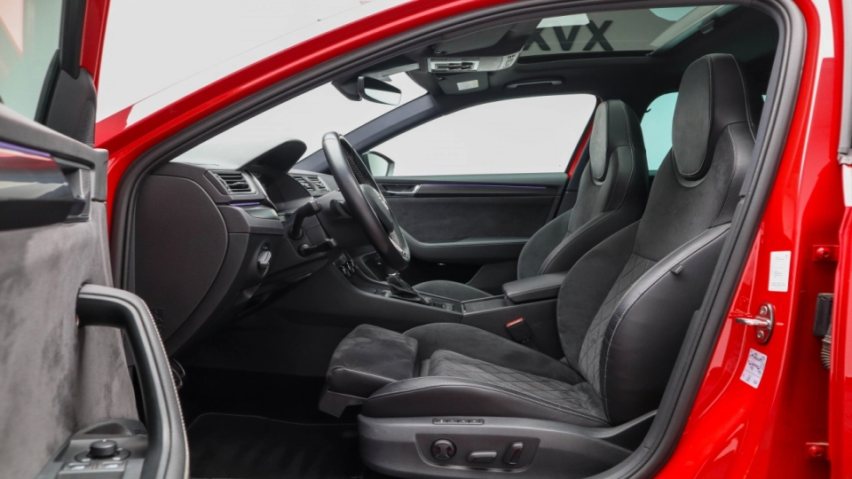 Skoda Superb 1.4TSI PlugIn SportLine Trapa ACC Keyless Go/Entry - imaginea 24