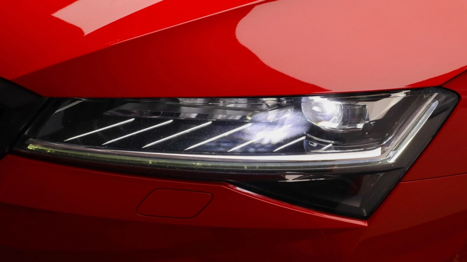 Skoda Superb 1.4TSI PlugIn SportLine Trapa ACC Keyless Go/Entry - imaginea 12