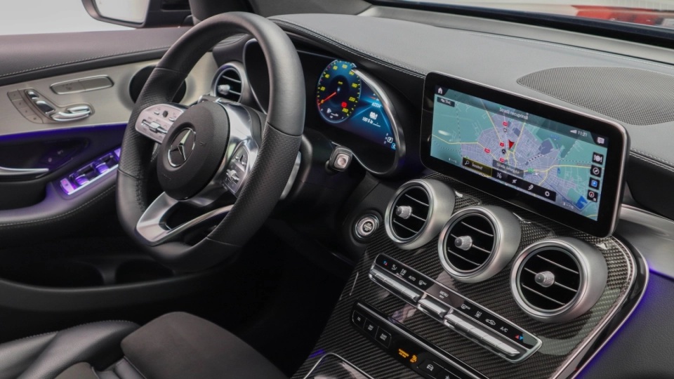 Mercedes GLC AMG 300e Panoramic MultiBeamLED Carbon PachAsistentaFull - imaginea 36