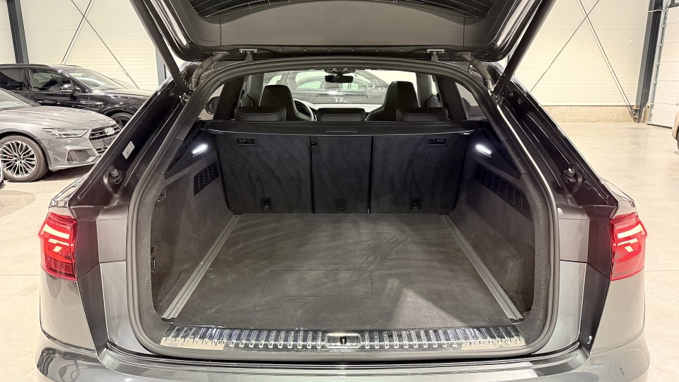 Audi Q8 55TFSIe S-Line Ventilatie B&O Matrix Trapa Punte viratoare - imaginea 20