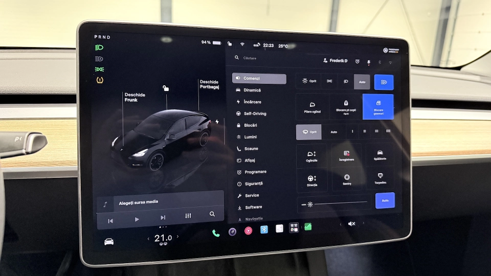 Tesla Model Y Dual Motor Performance Full Self Driving - imaginea 27