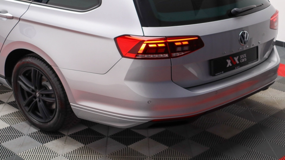 Volkswagen Passat Combi 2.0TDI DSG Lane Assist ACC Android Auto/Apple - imaginea 17