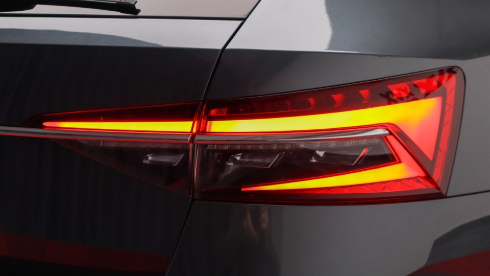 Skoda Superb PlugIn DSG Matrix LED Keyless Masaj ACC Virtual Cockpit   - imaginea 16