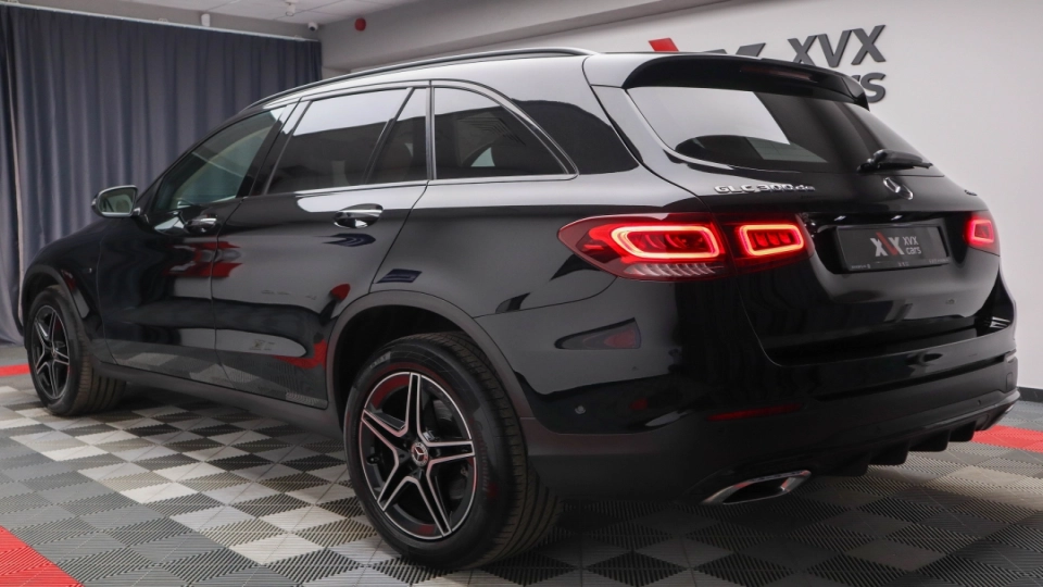 Mercedes GLC 300 de 4Matic Pachet AMG Panoramic FullKeyless Burmester - imaginea 17