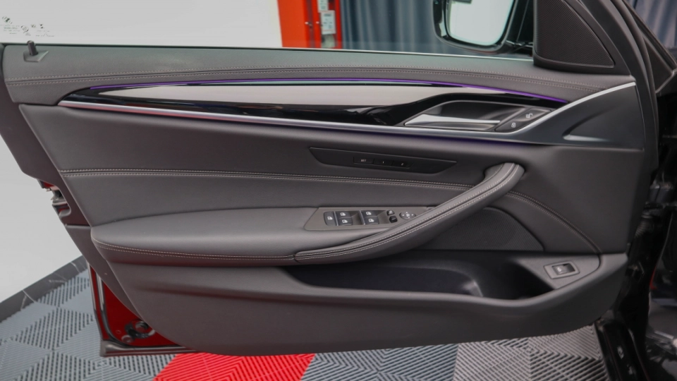 BMW 520d Sedan 2021 - Luxury Line - imaginea 11