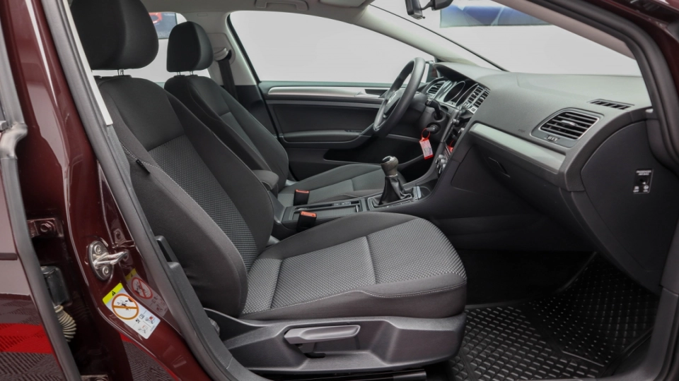 VW Golf 7 Facelift 1.6 TDI Trendline Istoric Service Garantie 12 Luni - imaginea 18