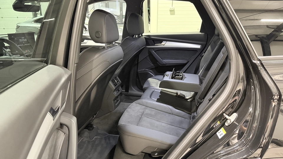  Audi Q5 55 TFSIe Quattro Incalzire Scaune Matrix SLine Competition - imaginea 24