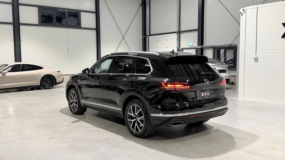 VW Touareg Matrix Scaune Ventilate Panoramic DynAudio ACC Keyless - imaginea 3