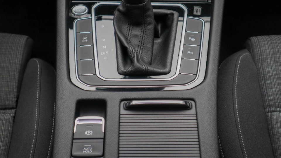 VW Passat Combi 2.0 TDI DSG IQ Light ACC Lane/Side/Front Assist Masaj - imaginea 32