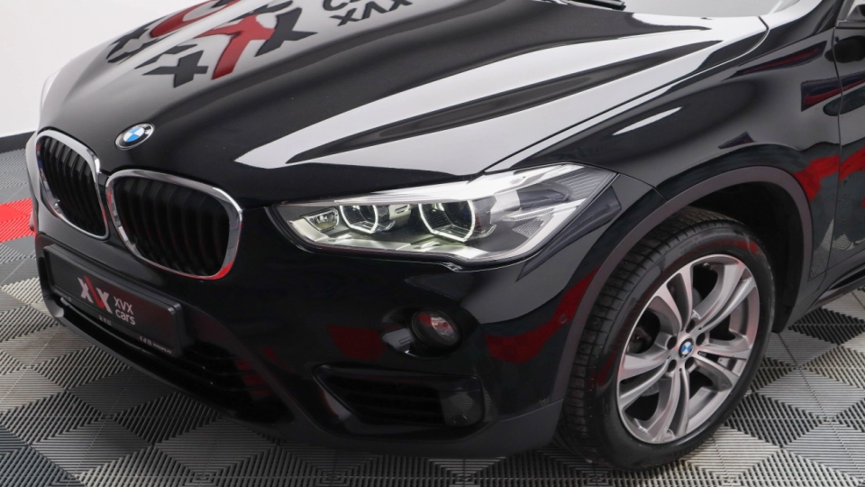 BMW X1 SportLine 2.0d Automat Faruri LED Lane Assist Scaune Sport - imaginea 13