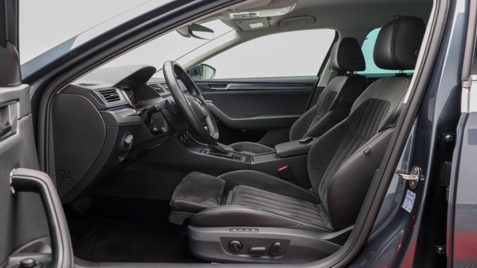 Skoda Superb PlugIn DSG Matrix LED Keyless Masaj ACC Virtual Cockpit   - imaginea 18