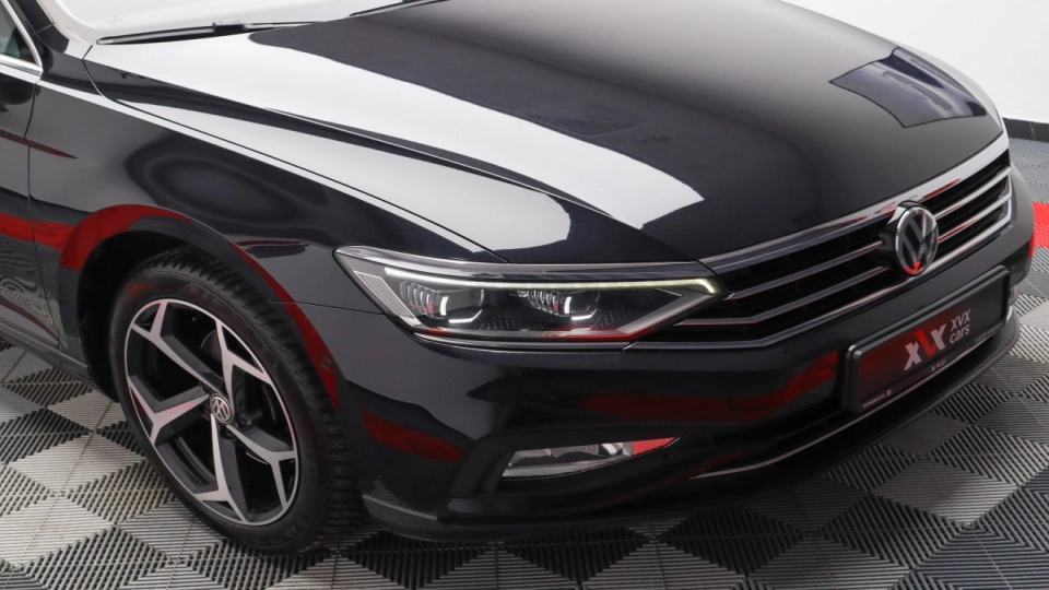 VW Passat Facelift 2.0 TDI DSG IQ Light Parktronic ACC VirtualCockpit - imaginea 7