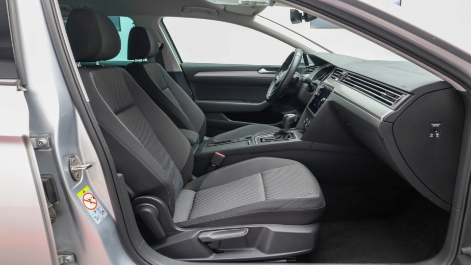Volkswagen Passat Combi 2.0TDI DSG Lane Assist ACC Android Auto/Apple - imaginea 21