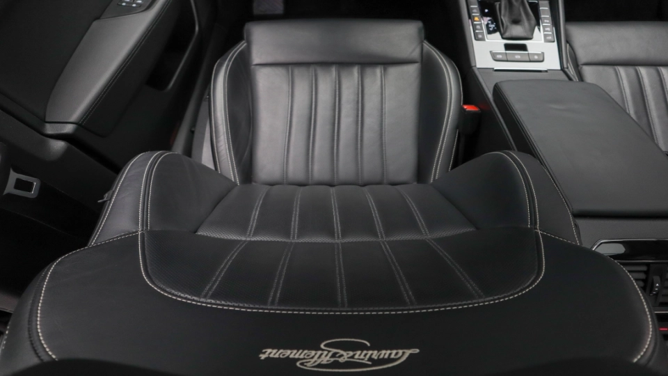 Skoda Superb Combi PlugIn DSG Laurin&Klement Matrix Ambientale - imaginea 27