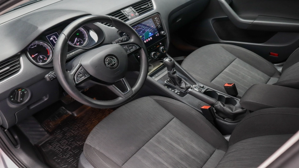 Skoda Octavia Style 2.0 TDI DSG Keyless LED Android/Apple - imaginea 32