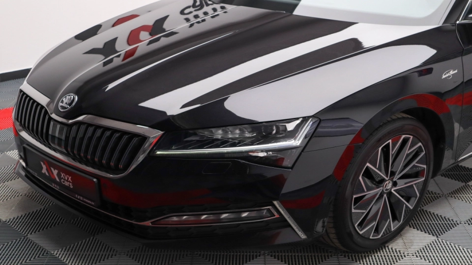 Skoda Superb 2.0TDI DSG Laurin&Klement Canton Crystal Lighting Webasto - imaginea 8