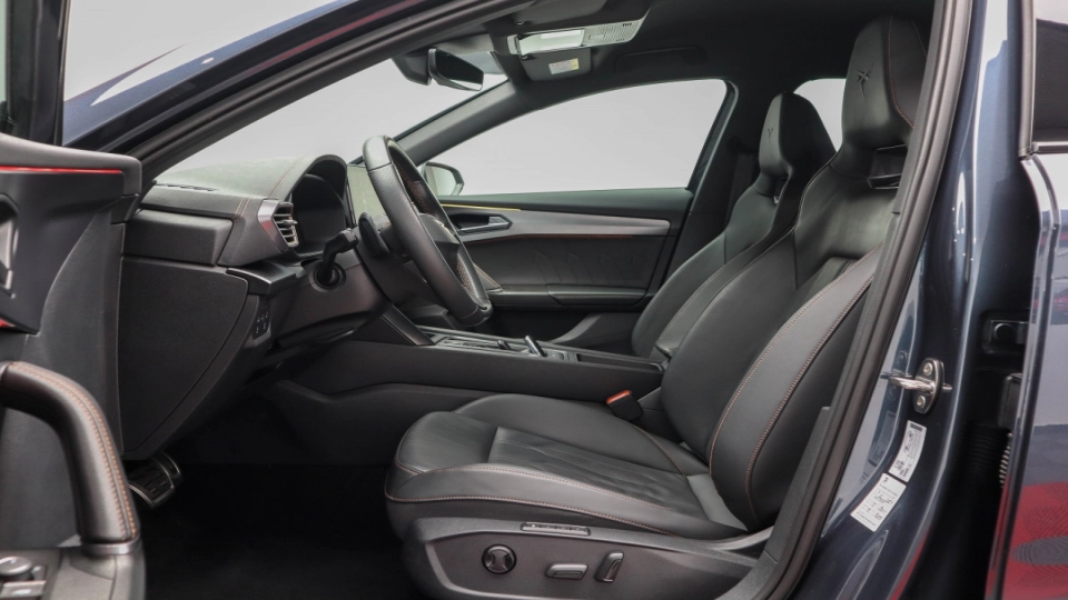 Cupra Formentor Hybrid ACC Piele LED Cockpit Carlig LaneAssist Memorii - imaginea 21