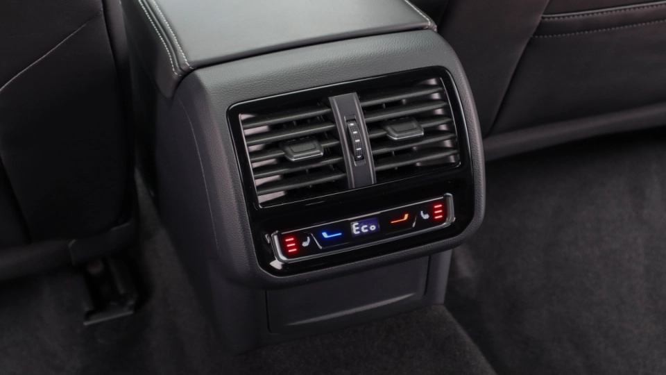 VW Arteon PlugIn DSG R Line Trapa Ambientale Cockpit Masaj ACC Keyless - imaginea 26