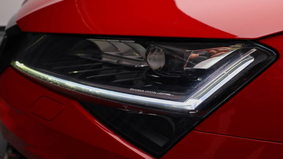 Skoda Superb 1.4TSI PlugIn SportLine Trapa ACC Keyless Go/Entry - imaginea 5