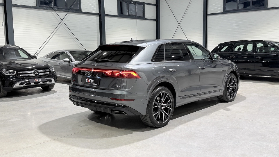 Audi Q8 55TFSIe S-Line Ventilatie B&O Matrix Trapa Punte viratoare - imaginea 3