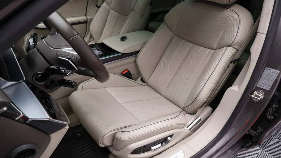 Audi A8L 55TFSI Matrix Laser B&O Pano Individual - imaginea 11