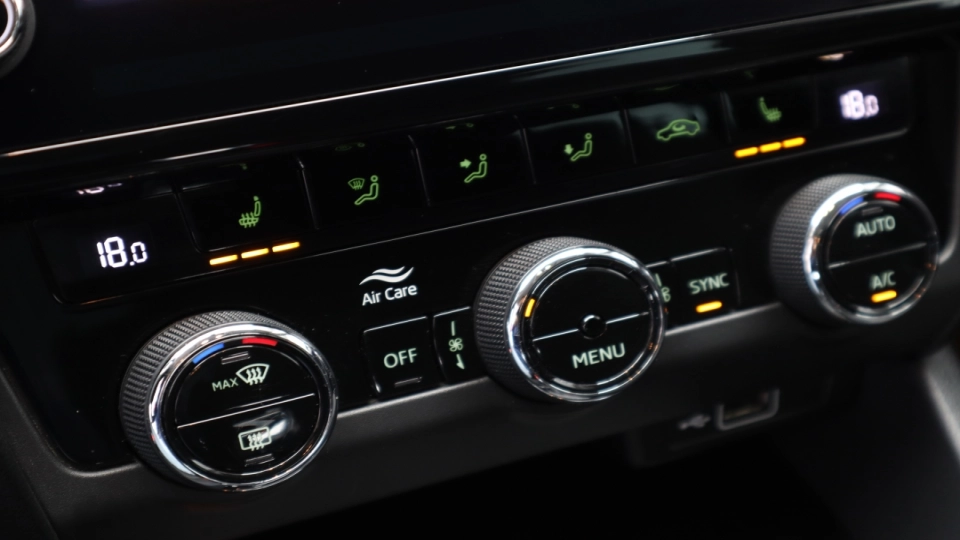 Skoda Octavia Style 2.0 TDI DSG Keyless LED Android/Apple - imaginea 34