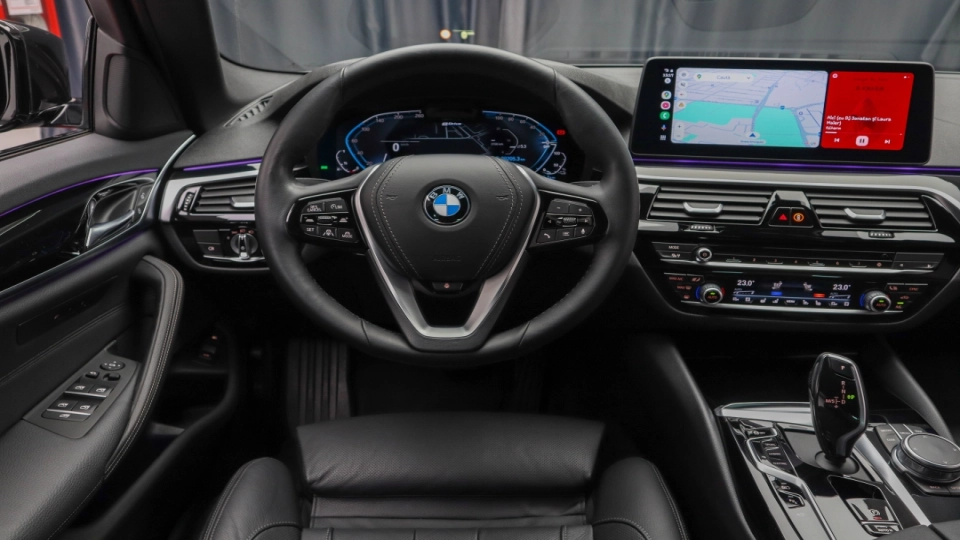 BMW 530e Assisted Driving Interior Confort Ventilatie Faruri Laser - imaginea 28
