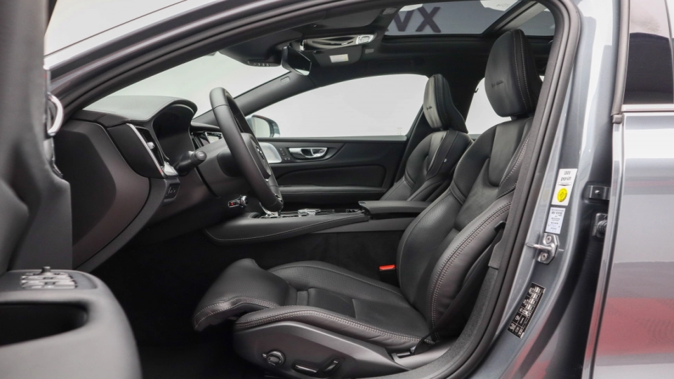 Volvo S60 T8 Plugin Hybrid Inscription Full Dotari Bowers&Wilkins Pano - imaginea 18