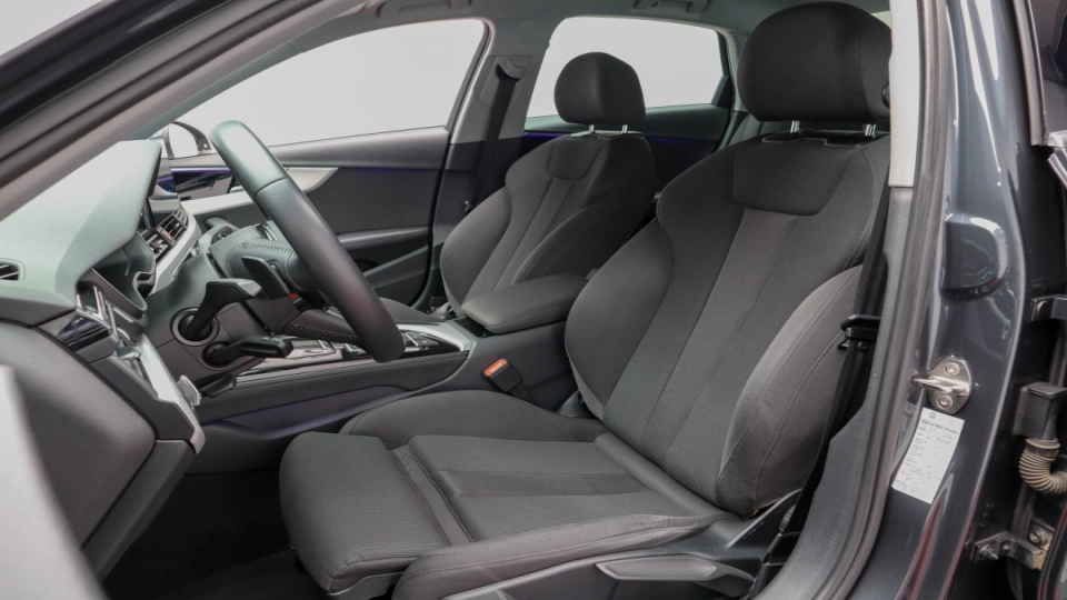 Audi A4 2.0 TDI S-tronic Advanced Camera Side Cockpit - imaginea 25