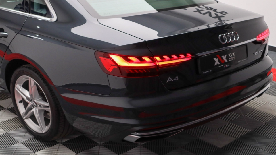 Audi A4 2.0 TDI S-tronic Advanced Camera Side Cockpit - imaginea 20