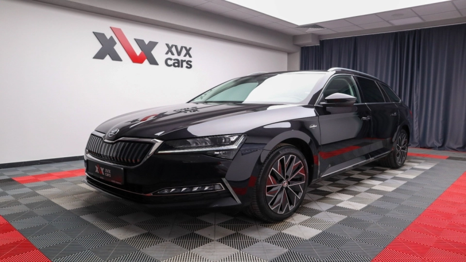 Skoda Superb Combi PlugIn DSG Laurin&Klement Matrix Ambientale - imaginea 1