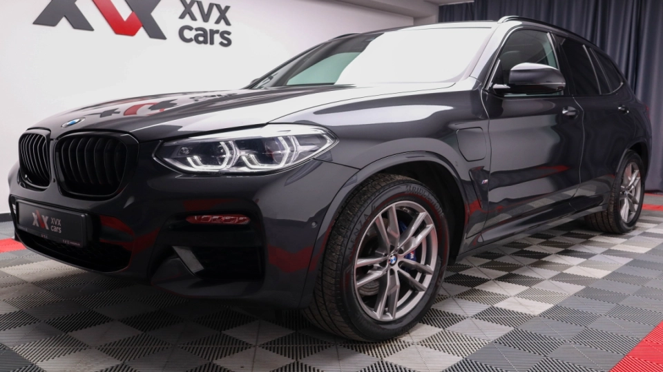 BMW X3 30e M Pachet Pano Gesturi Ambientale - imaginea 9