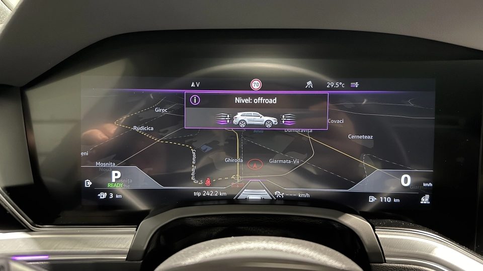 VW Touareg eHybrid Ventilatie Panoramic IQ Light Keyless Carlig 360 - imaginea 29