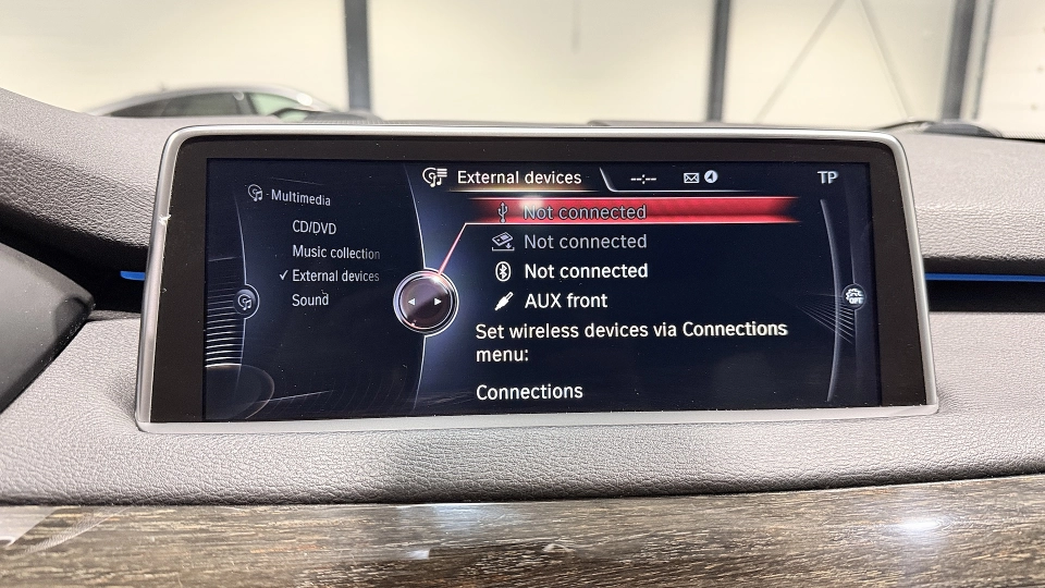 BMW X5 30d XDrive - Interior alb - Panoramic - Navi - Ambientale - imaginea 33