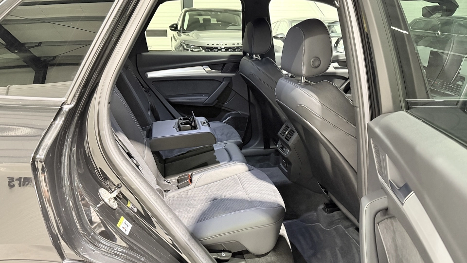  Audi Q5 55 TFSIe Quattro Incalzire Scaune Matrix SLine Competition - imaginea 26