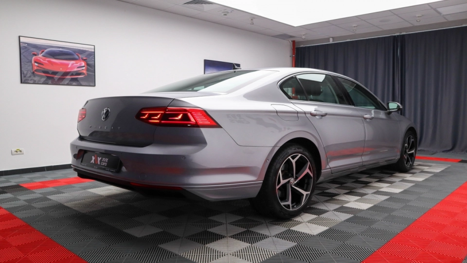 VW Passat Facelift 2.0 TDI DSG IQ Light Parktronic ACC VirtualCockpit  - imaginea 13