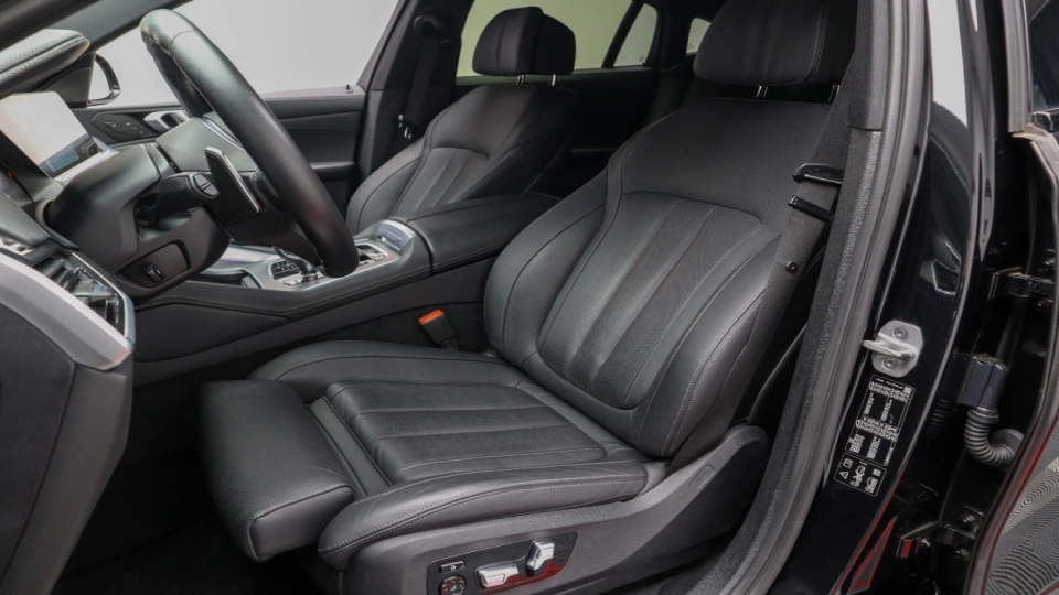 BMW X6 Pachet M SoftClose EvacuareM SuspensieM Masaj Ventilatie Laser  - imaginea 24