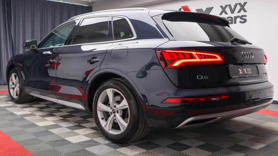 Audi Q5 50 TFSI e Quattro Matrix Perne de aer HeadUp Cockpit Keyless - imaginea 18