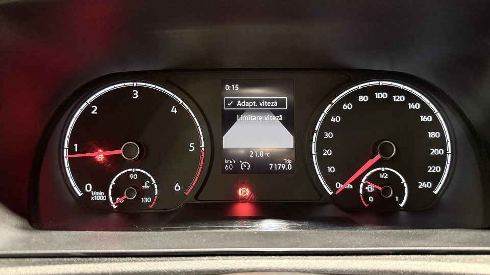 Volkswagen Caddy 2.0 Diesel 102 cai Apple CarPlay Senzori Parcare - imaginea 26