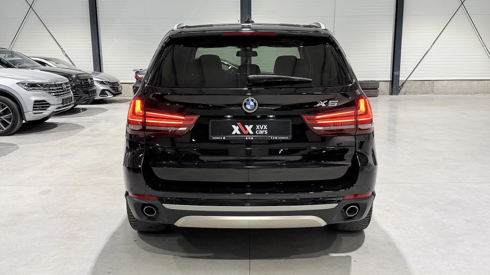 BMW X5 30d XDrive - Interior alb - Panoramic - Navi - Ambientale - imaginea 12