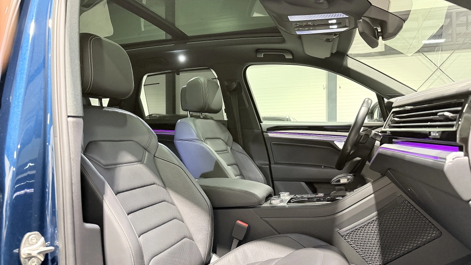 VW Touareg eHybrid Masaj Ventilatie Panoramic IQ Light Keyless Carlig - imaginea 27