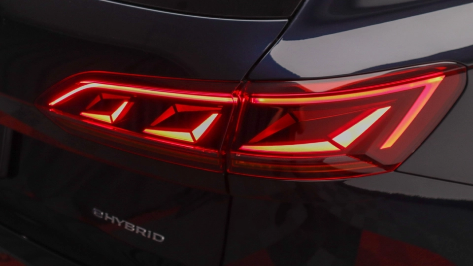 Volkswagen Touareg 3.0 TSI eHybrid 462 4Motion R Automatic - imaginea 20
