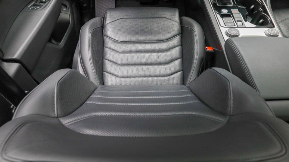 VW Touareg eHybrid Masaj Ventilatie Panoramic IQ Light Keyless Carlig - imaginea 31